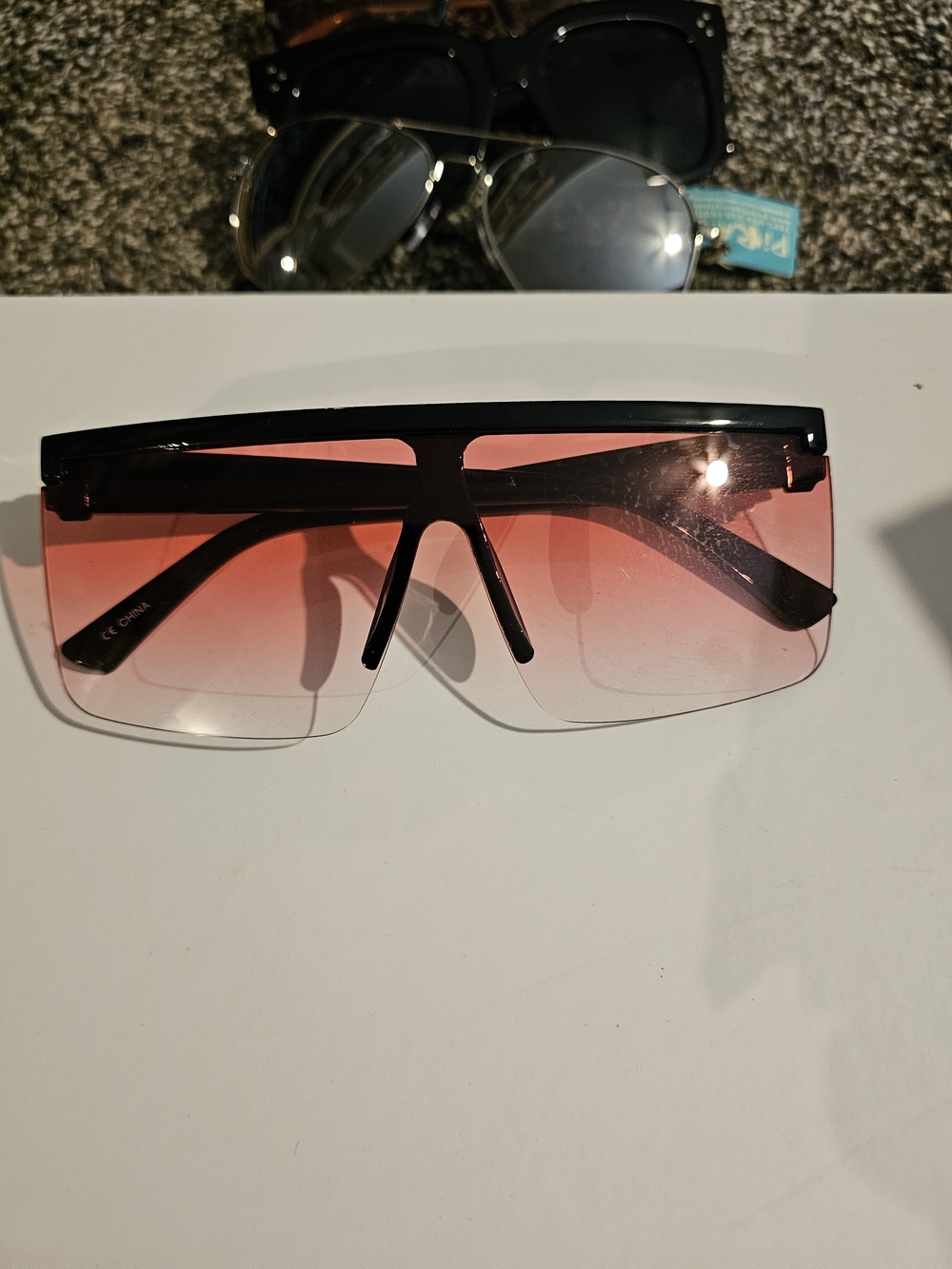 Women’s Rimless Shield Sunglasses - Black Frame with Pink Gradient Lens